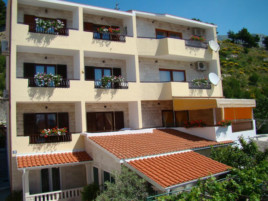Apartments Villa Sunce Dugi Rat Eksteriør billede